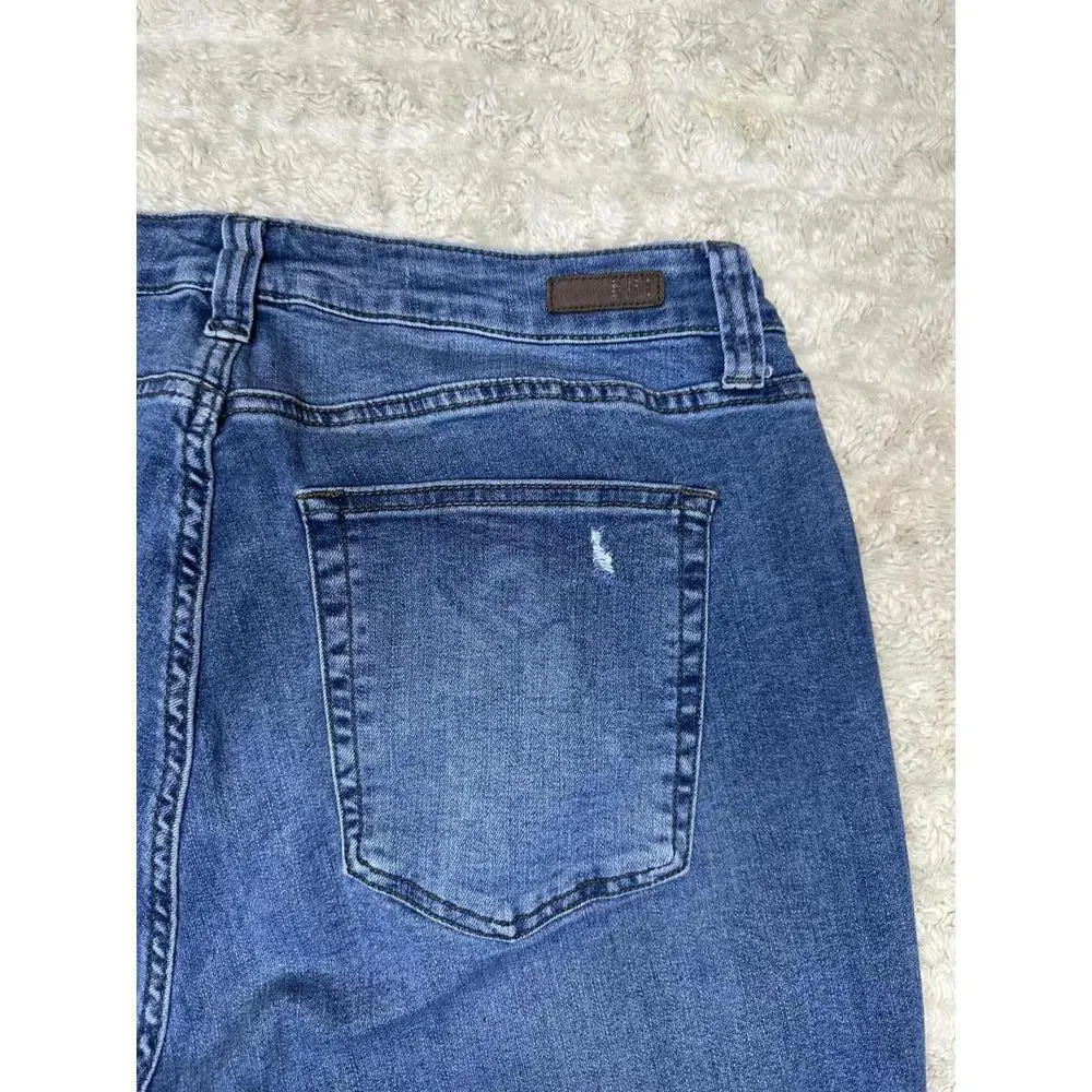 Kut from the Kloth medium wash Fab Ab cigarette leg jeans Size 16W